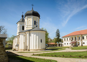 Храм