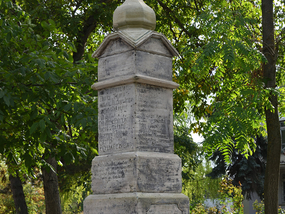 Monumentul Eroilor români